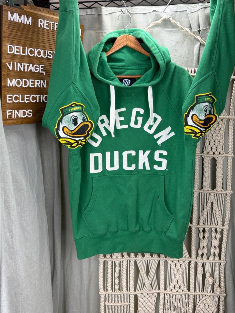 Hands High Oregon Ducks Green Hooded Sweatshirt with Mascot in Armpits | Medium